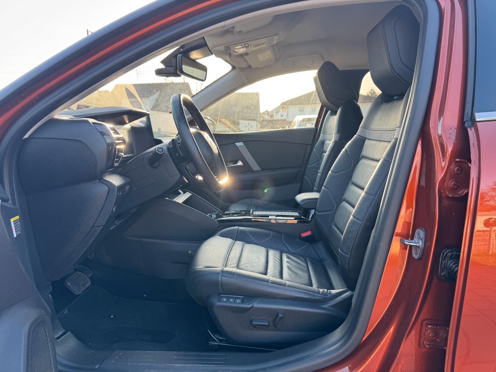 Citroën C4 Lim. Shine/Head-UP/RFK/MFL/NAVI/SHZ/LED/