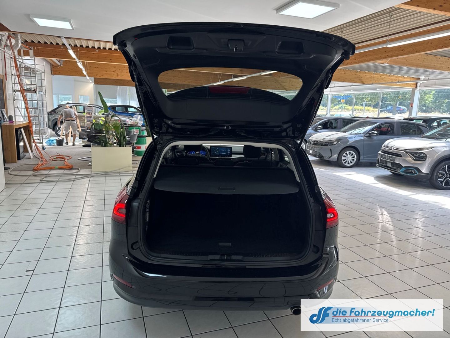 Fahrzeugabbildung Ford Focus Turnier Titanium X Sportpaket Navi Digital