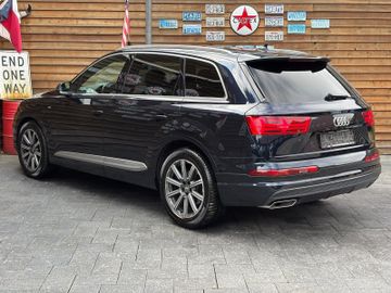 Audi Q7 - 12