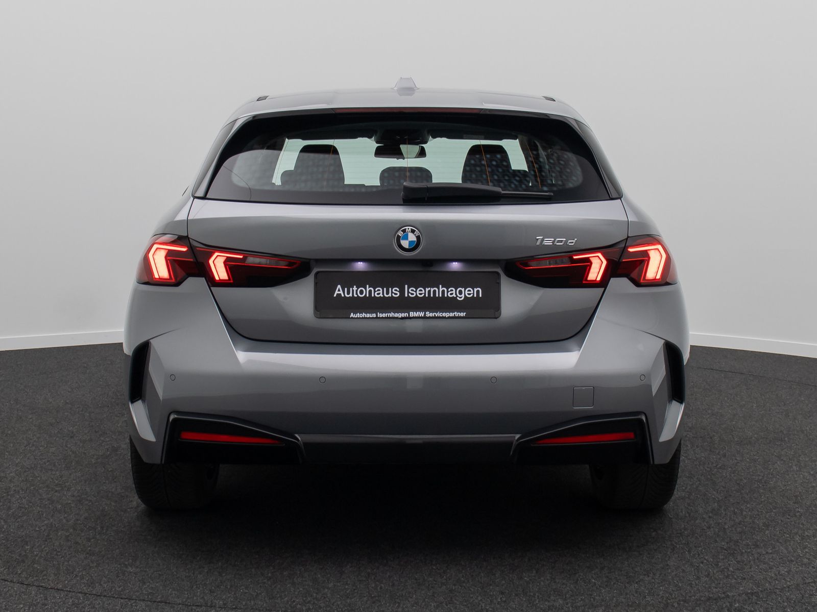 Fahrzeugabbildung BMW 120d HUD 360°DAB Alarm Komfort AdaptivLED 18Zoll