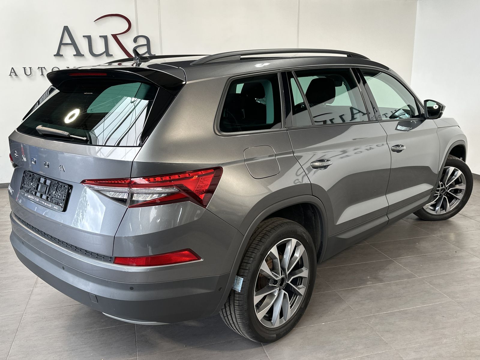 Fahrzeugabbildung SKODA Kodiaq 2.0 TDI Tour DSG NAV+LED+ACC+KAMERA+19ZO
