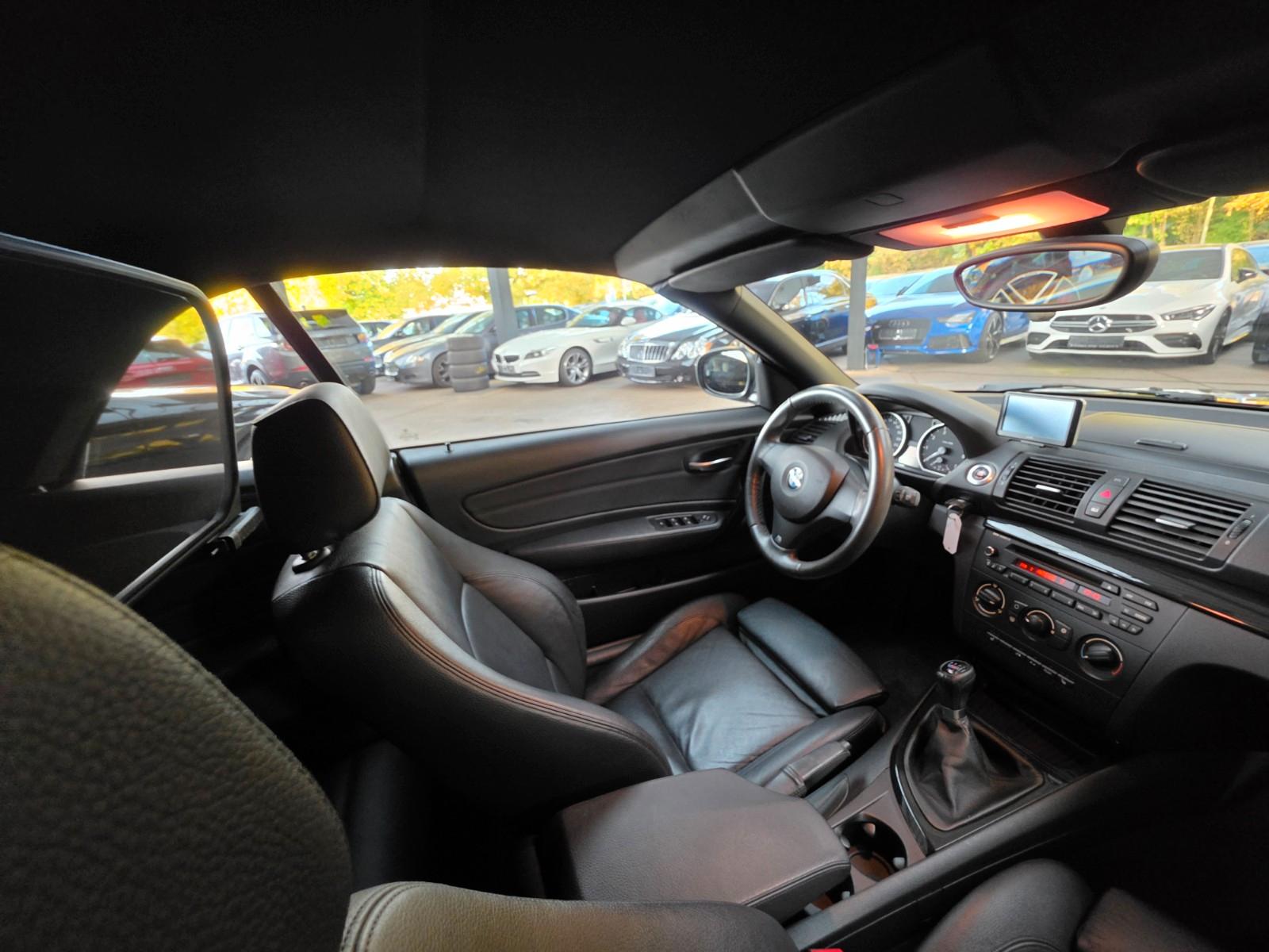 BMW 118i Cabrio M-Sport LEDER/Navi-BMW/PDC/1.Hand