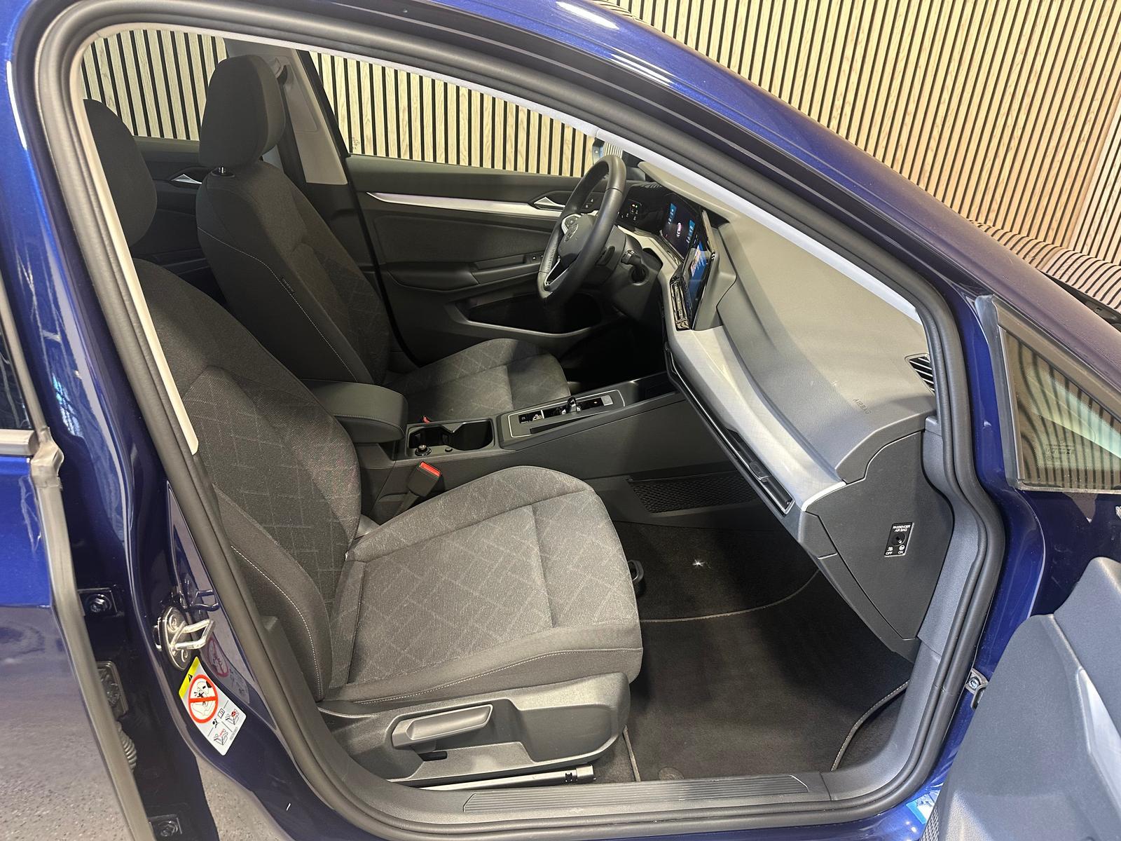 Volkswagen Golf 2.0 TDI DSG Life LED virt.Cock. Navi ACC RF, миниатюра 10