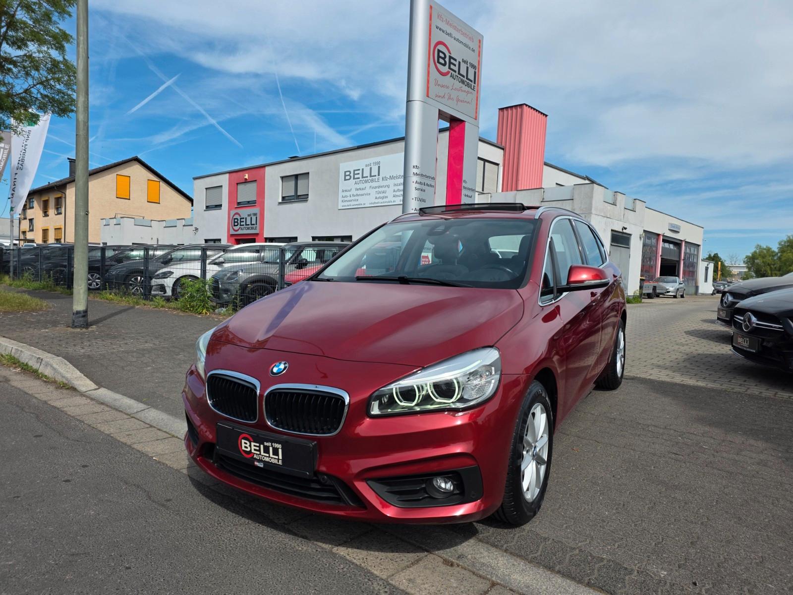 BMW 220i Active Tourer Advantage PANO FINANZIERUNG