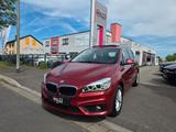 BMW 220i Active Tourer Advantage PANO FINANZIERUNG - BMW 2er-Reihe F22 mit Benzin-Antrieb