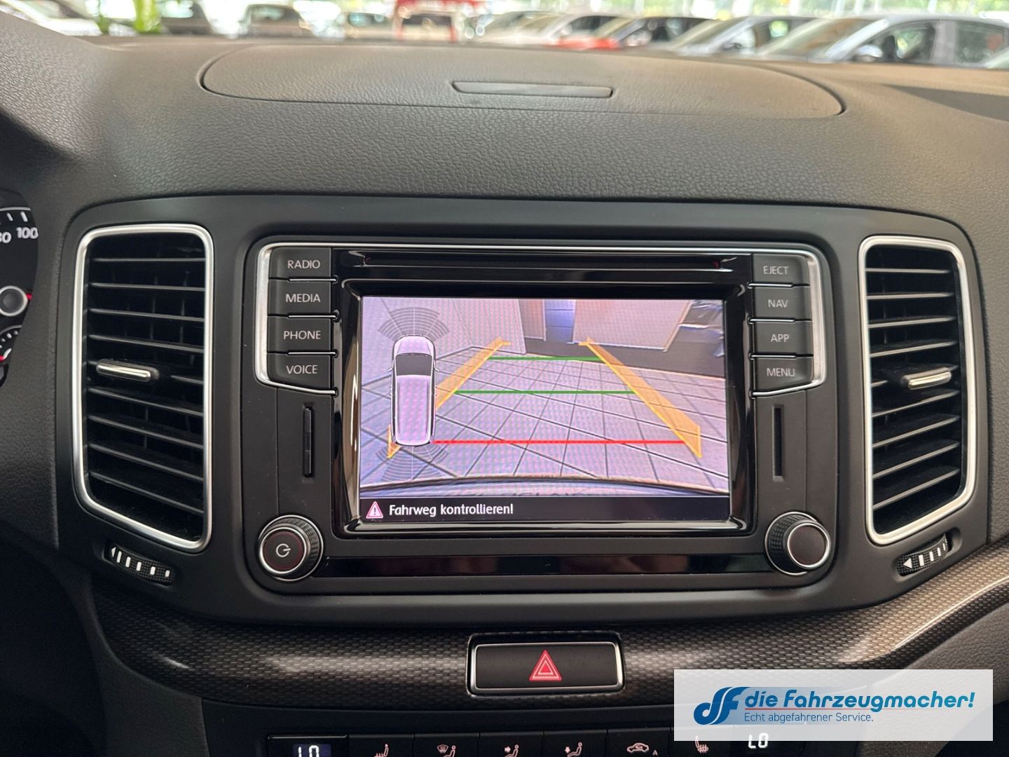 Fahrzeugabbildung SEAT Alhambra Xcellence 7-Sitzer AD AHK-klappbar Memo