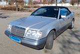 Mercedes-Benz E220 - Mercedes-Benz 220: Cabrio
