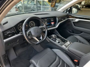Volkswagen Touareg - 3