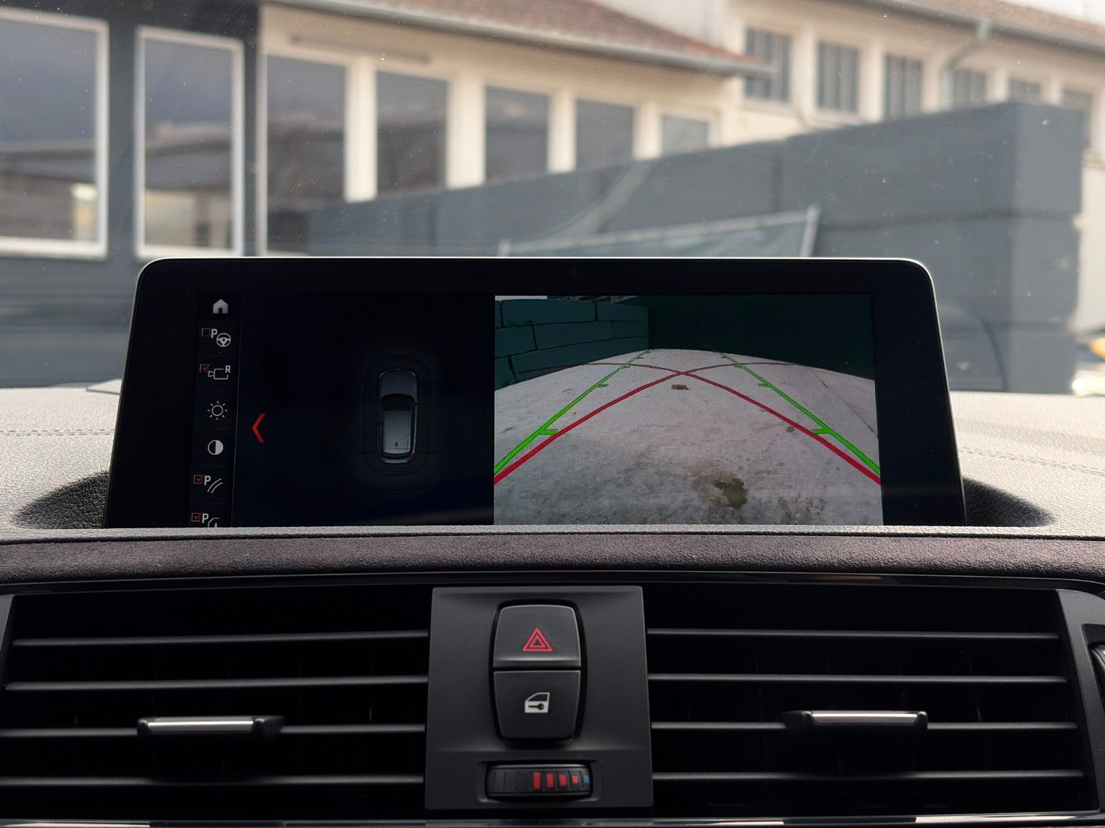 Fahrzeugabbildung BMW M140i xDr. Special Edition Schiebed. H&K LHZ CAM