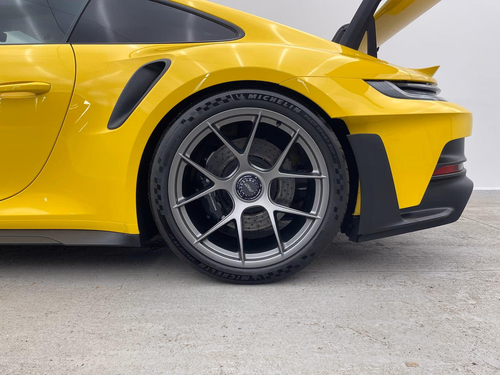 Porsche 992 GT3 RS LIFT WEISSACH PDLS CHRONO APPROV