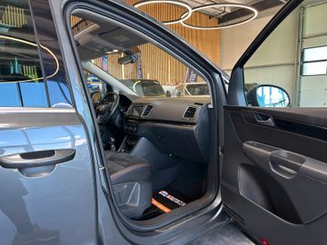Seat Alhambra *FR-Line*7-Sitzer*AHK*PANO*Tempo*2-Zone