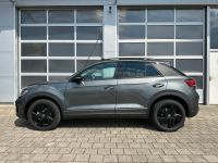 Volkswagen T-Roc 1.5 TSI OPF DSG R-Line NAV KAM BLACK GAR28 bei Autohaus Landmann & Maier OHG