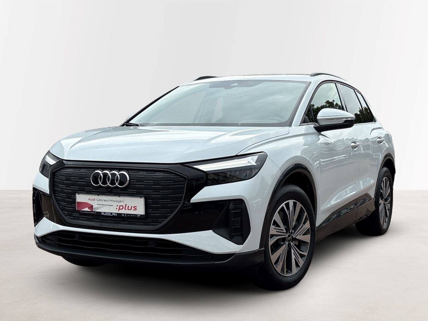 Audi Q4 40 150KW LED NAVI CarPlay SHZ Standklima PDCv