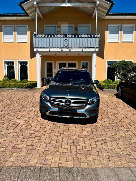 Image of Mercedes-Benz GLC 350