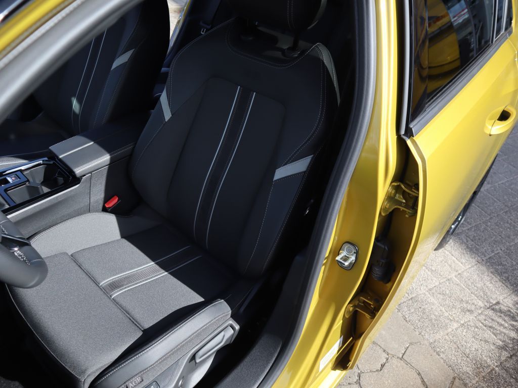 Fahrzeugabbildung Opel Astra 1.2 Turbo GS-Line+Matrix-LED+Kamera+