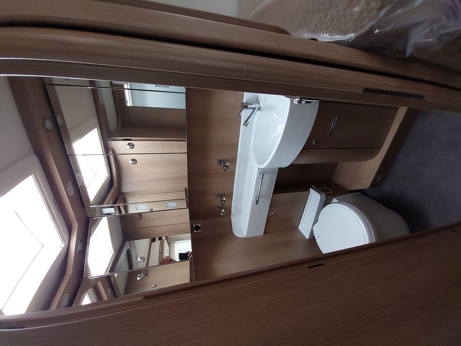 Fahrzeugabbildung Malibu T 490 LE Automatik SkyView Media