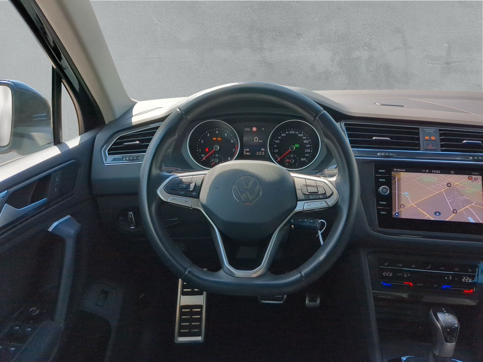 Fahrzeugabbildung Volkswagen Tiguan Active 1.5 TSI DSG App-Connect LED