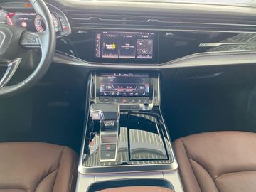 Audi Q7 - 9