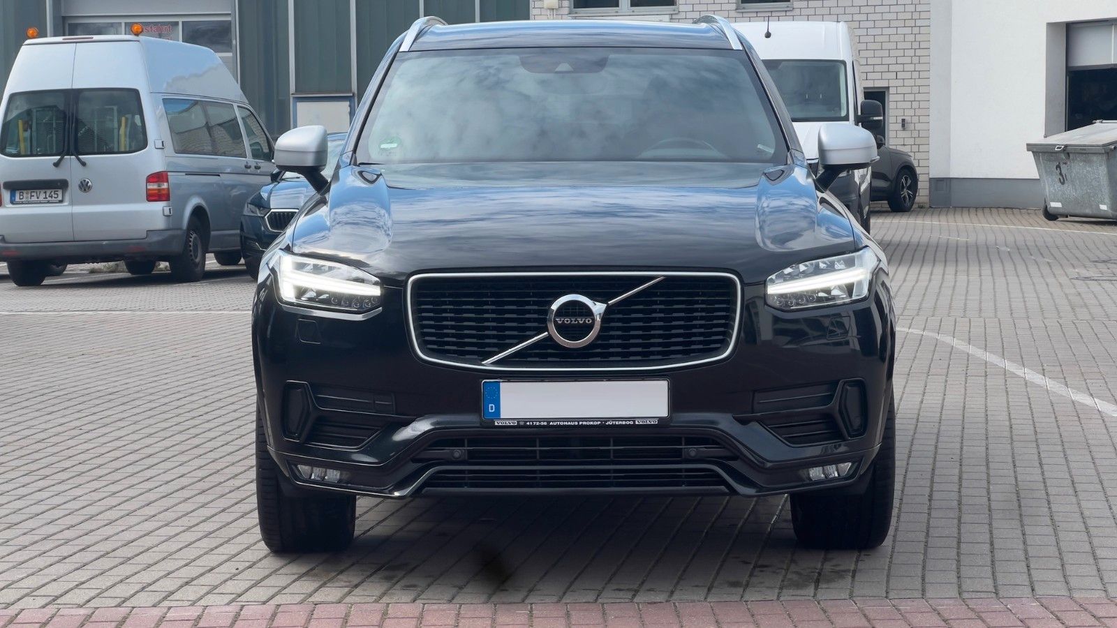 Fahrzeugabbildung Volvo XC90 D5 R-Design*LED*LUFT*CAM*7Sitze