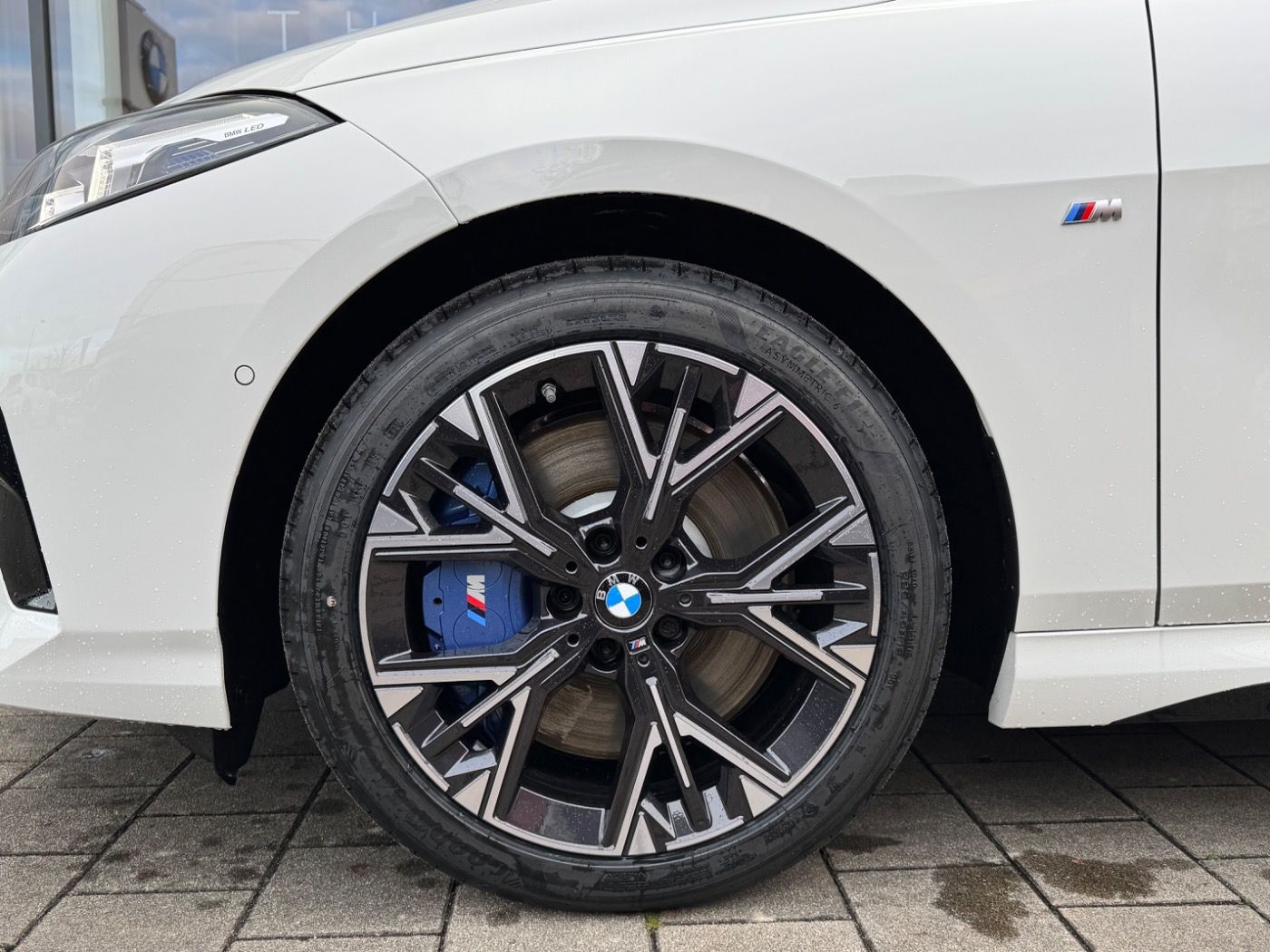 Fahrzeugabbildung BMW 220 Gran Coupé M-Sportpaket AHK/DrivAssiPlus/RFK