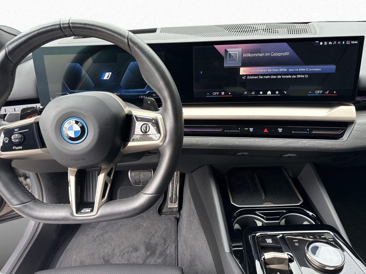 BMW 530e Touring M Sport PRO DrAs+ B&W LCPro Ad.LED
