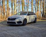 Skoda Octavia 2.0 TSI DSG RS Combi RS - Skoda Octavia von privat