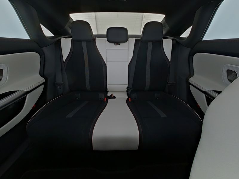 Mercedes-Benz CLA 250 - Bild 8