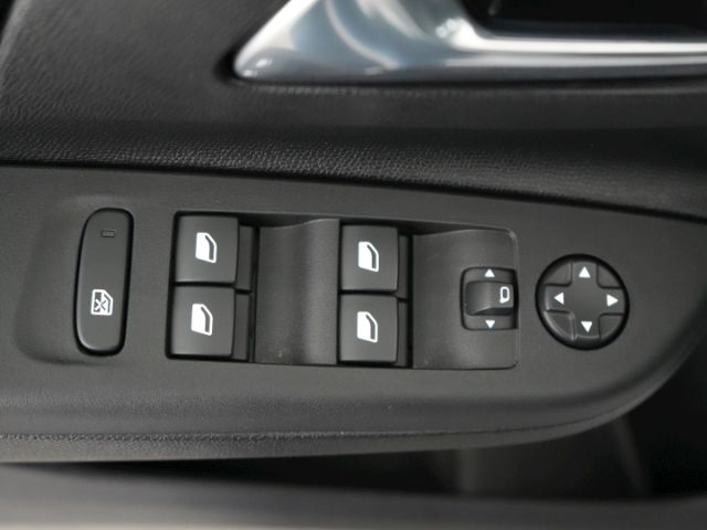 Corsa F FACELIFT EDITION+BLUETOOTH+KLIMA+SITZ-/L