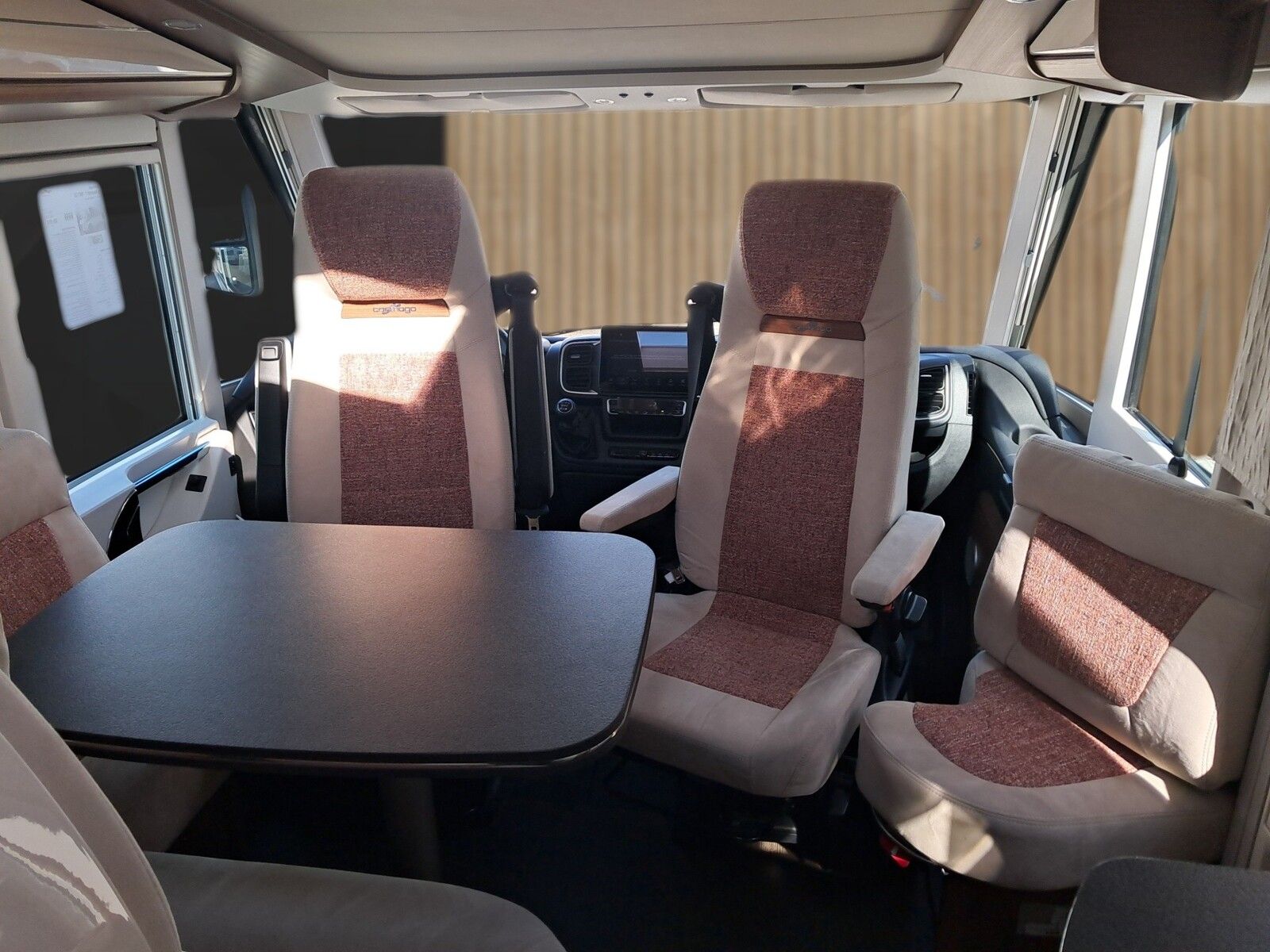 Fahrzeugabbildung Carthago c-tourer I  141 LE Solar,SAT,Veloslide,Markise