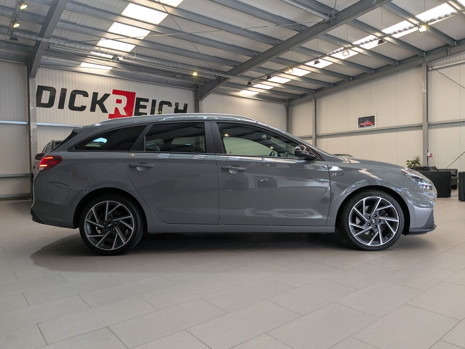 Fahrzeugabbildung Hyundai i30 1.5 N-Line LED*CARPLAY*CAM*PANO*KEYLESS*18"