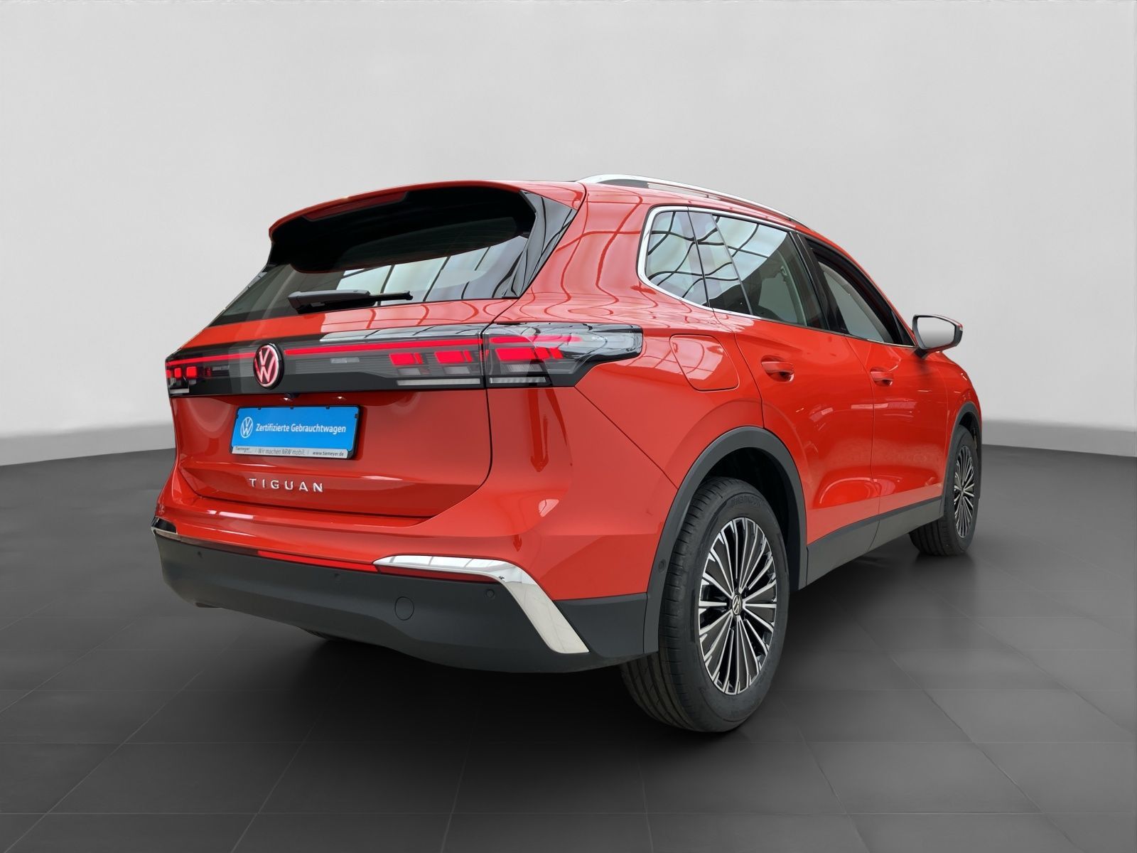 Volkswagen Tiguan 2.0 TDI ELEGANCE LEDER MATRIX HuD ASSIST foto 3