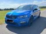 Skoda Octavia 2.0 TDI DSG 4x4 RS Combi Challange - Skoda Octavia: Blau, RS