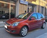 Ford Fiesta 1.4 TDCi 5p. Ghia - Ford Fiesta aus 2006 mit Diesel-Antrieb