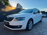 Skoda Octavia Combi Elegance 4x4 DSG ACC Ahk Xenon - Skoda Octavia: Kombi, Elegance