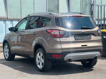 Ford Kuga - 8