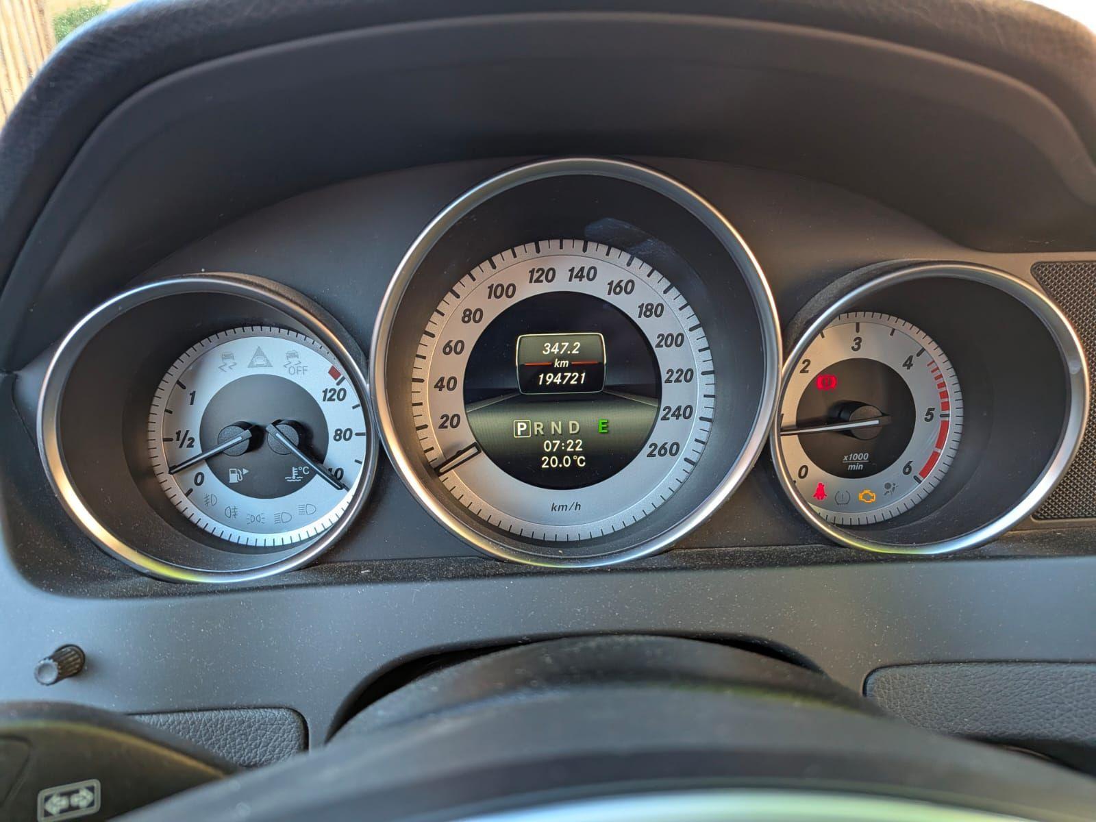Mercedes-Benz C220 2014 — photo 21