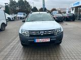 Dacia Duster 1.6 16V 105 4x2 Essentiel - Dacia Duster: 16v