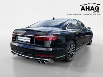 Audi S8 - 4