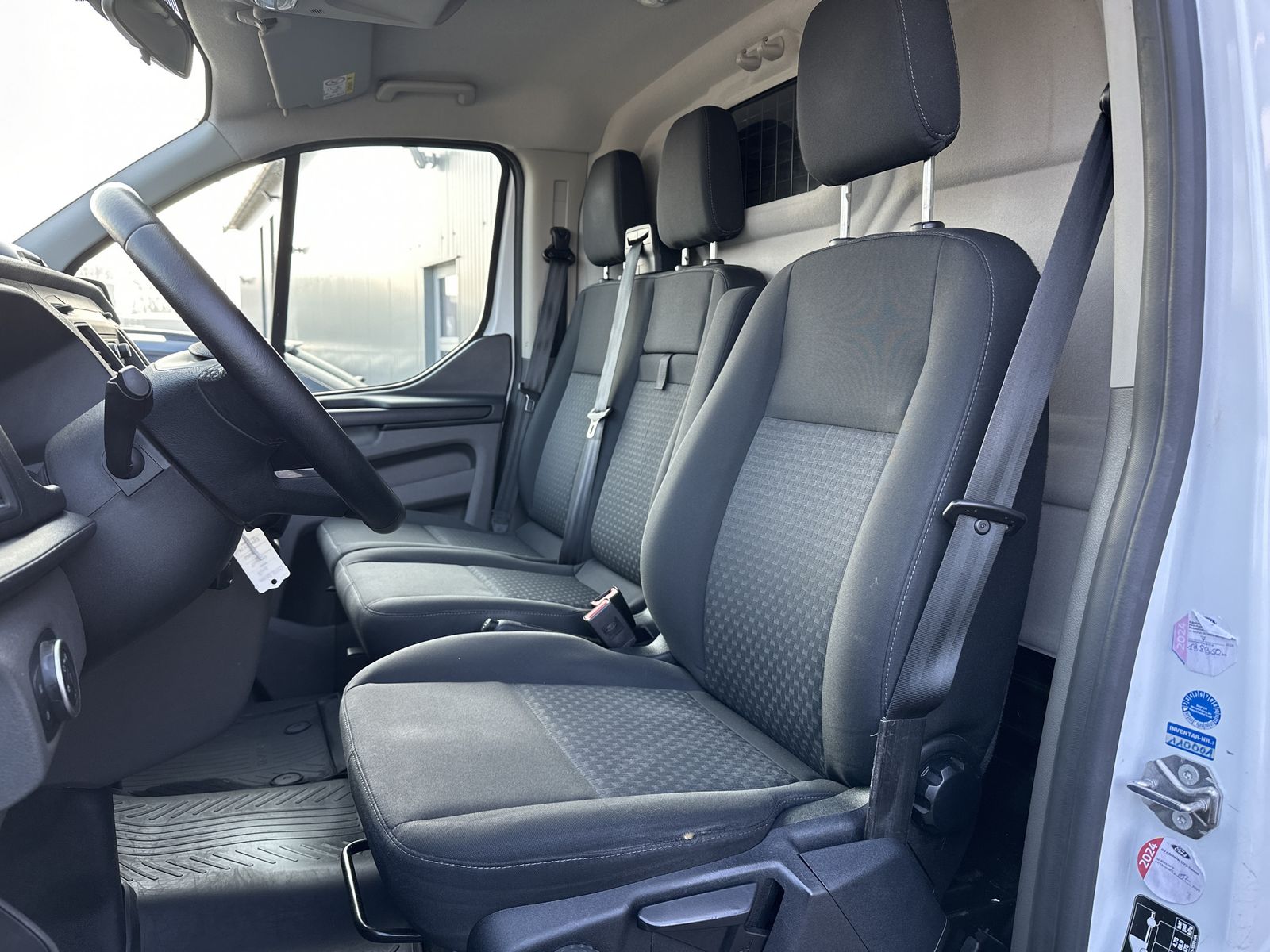 Fahrzeugabbildung Ford Transit Custom 340 L2H1 PP+BLUETOOTH+TEMPOMAT