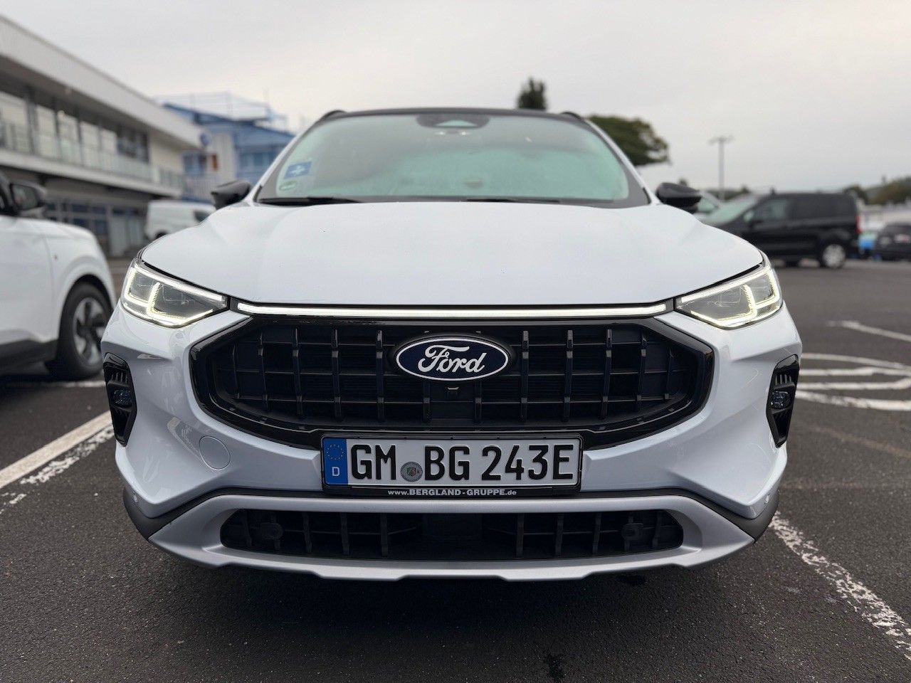 Ford Kuga ACTIVE X 2,5l PHEV 243PS Automatik imagem 2
