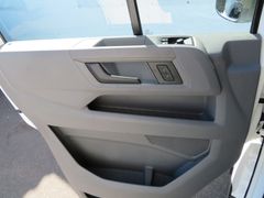 VW Crafter 50 2.0 TDI Koffer LR RWD Klima 3-Sitze VW Crafter 50 2.0 TDI Koffer LR RWD Klima 3-Sitze