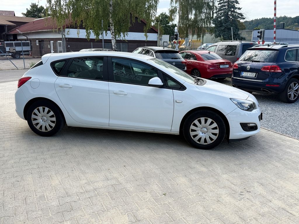 OPEL Astra – Bild 4 von 17