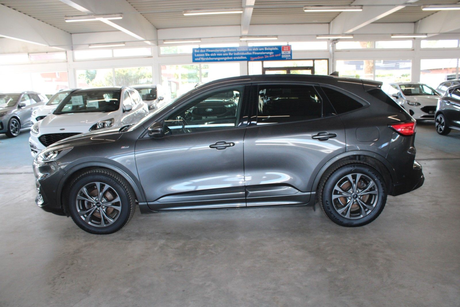 Fahrzeugabbildung Ford Kuga ST-Line X LED HUD Winter + Technologie Pak.