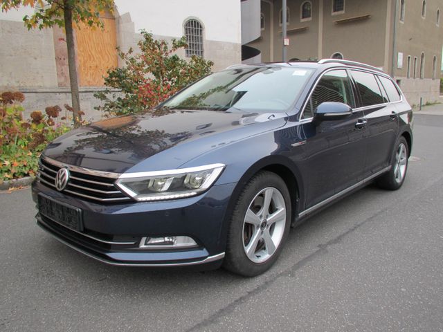 Volkswagen Passat Variant Highline 4Motion LED Navi Alu PDC