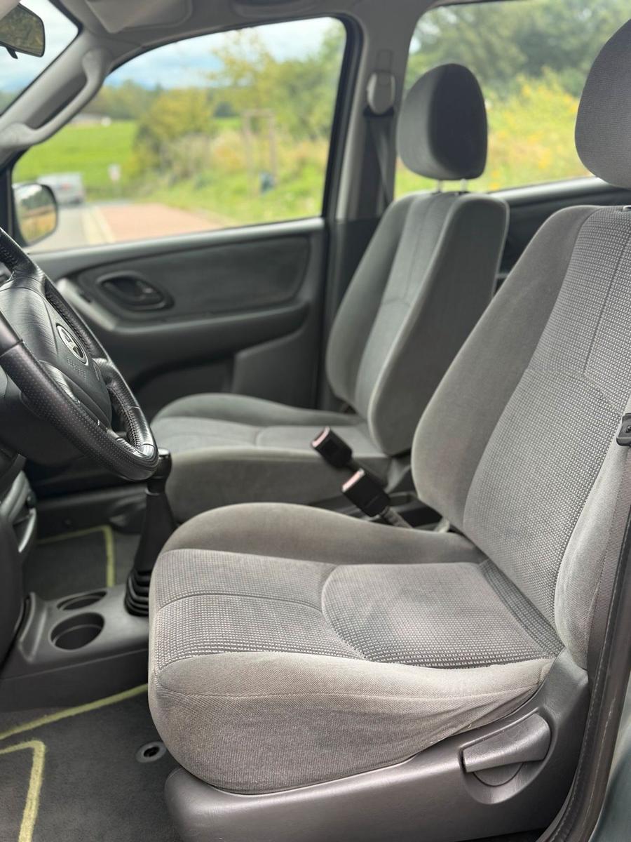 Mazda Tribute 2005 — photo 10