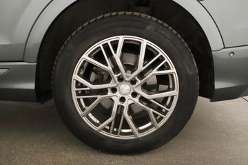 Audi Q8 - 12