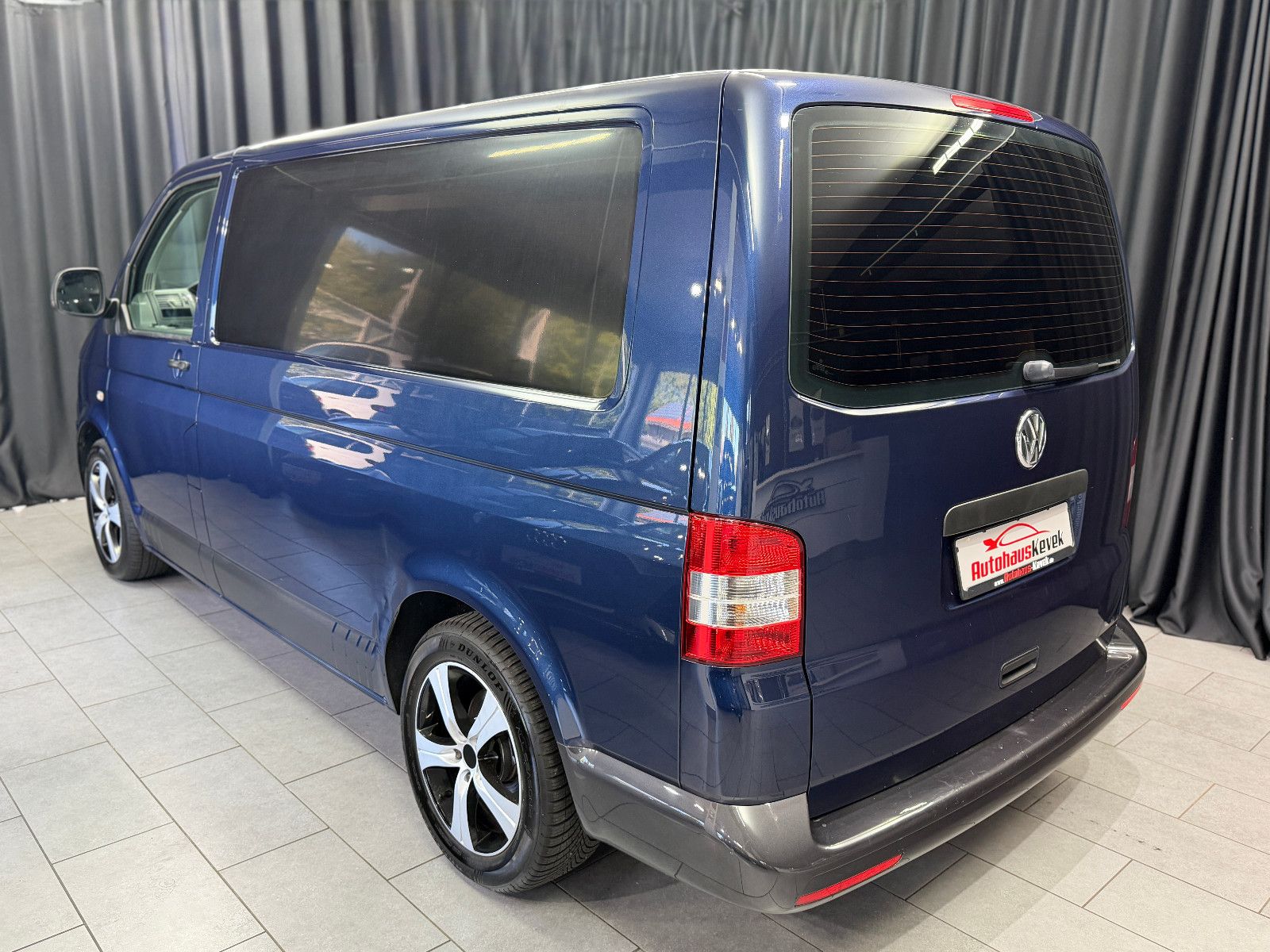 Fahrzeugabbildung Volkswagen T5 Transporter Kasten |KLIMA|1.HAND|RECARO|UMBAU