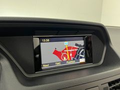 MERCEDES-BENZ E 200 CGI / NUR 56.tKM / GARANTIE / 2.HD / XEN /