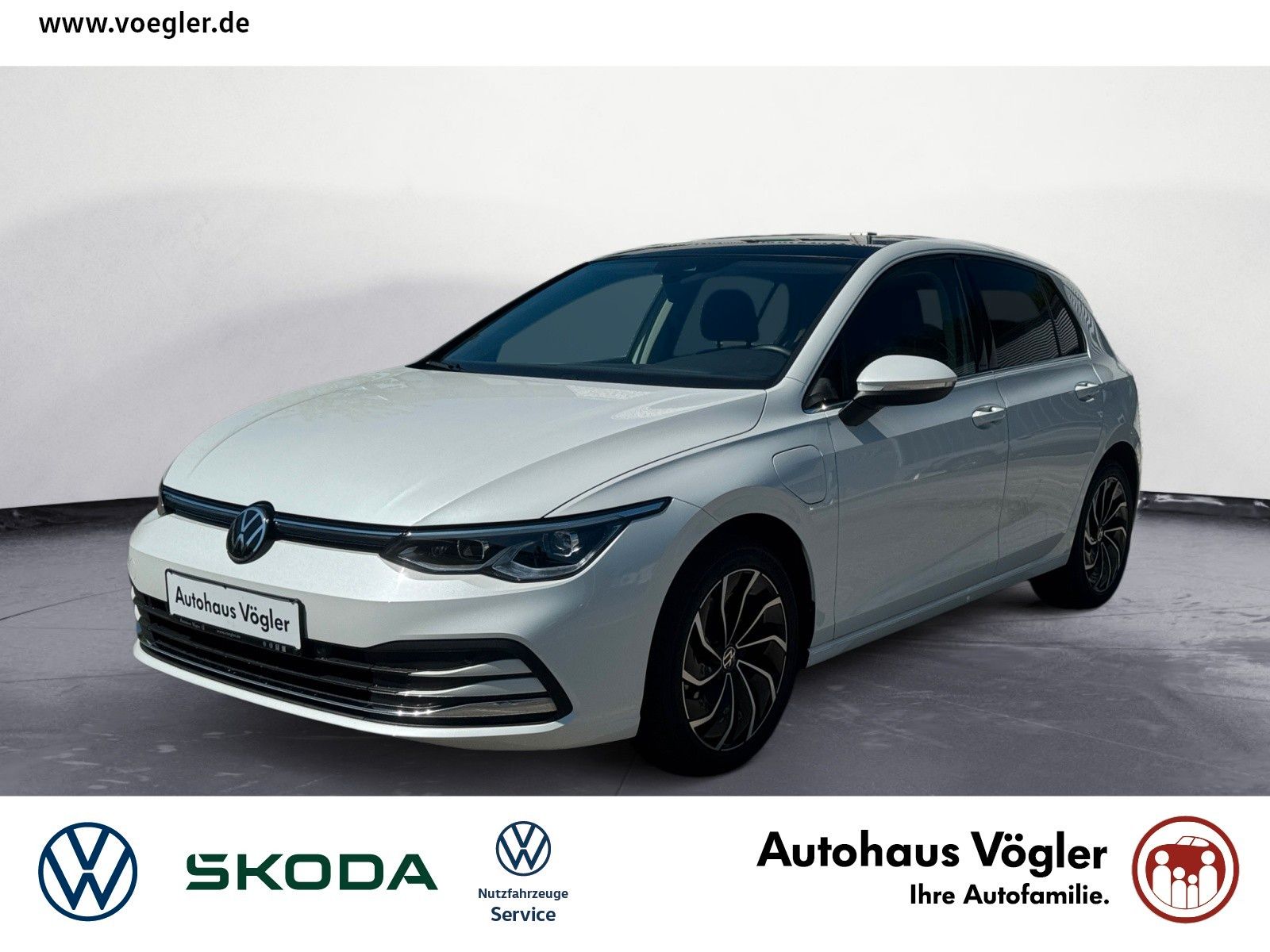 Golf Style Plug-In-Hybrid Navi Panoramadach