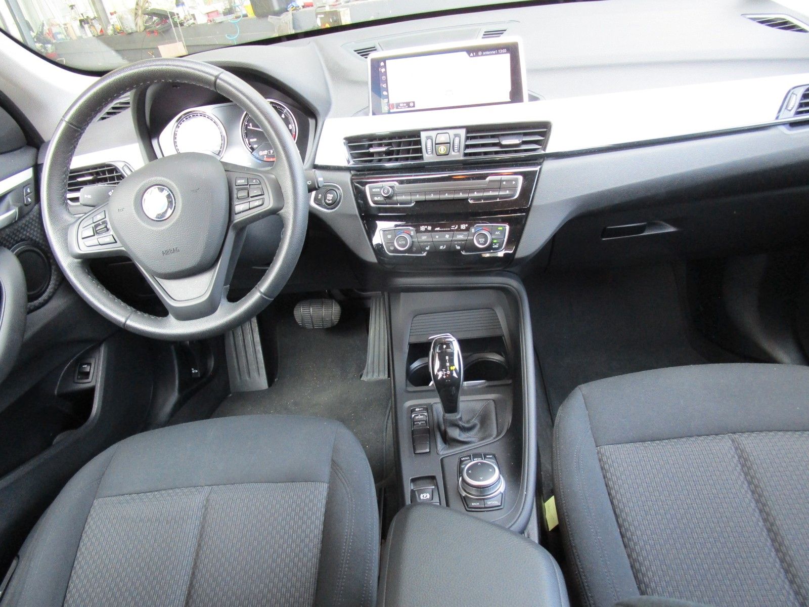 BMW X1 sDrive 18d  *NAVI*PDC*el.Heckklappe*Tempomat foto 15
